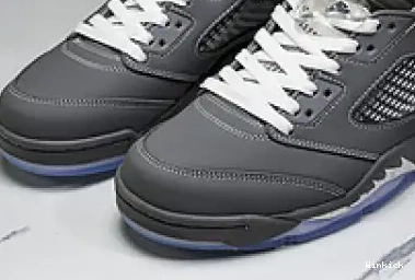136027-005 Grey' Jordan 5 Retro 'Wolf 0511